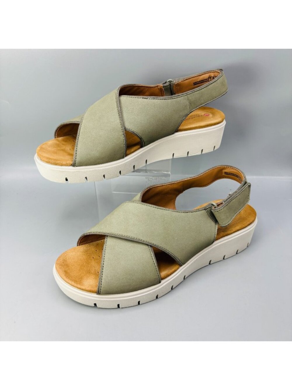 Clarks Un Karely Sun Sandals Womens 9.5 Green Wedge Heel Open Toe 61096099
